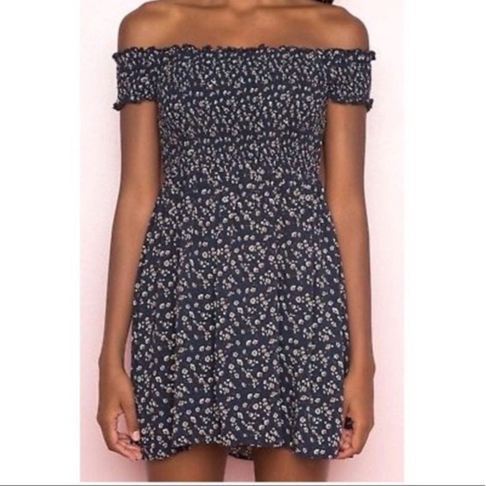 Brandy Melville Navy Floral Dress - Picture 5 of 5